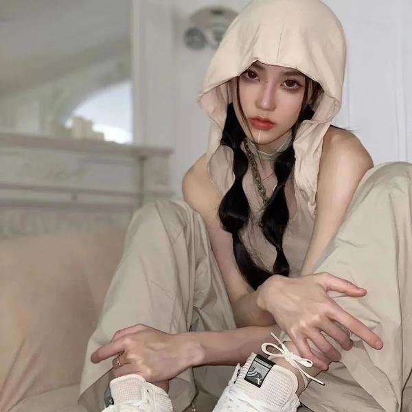 艳姬逢春